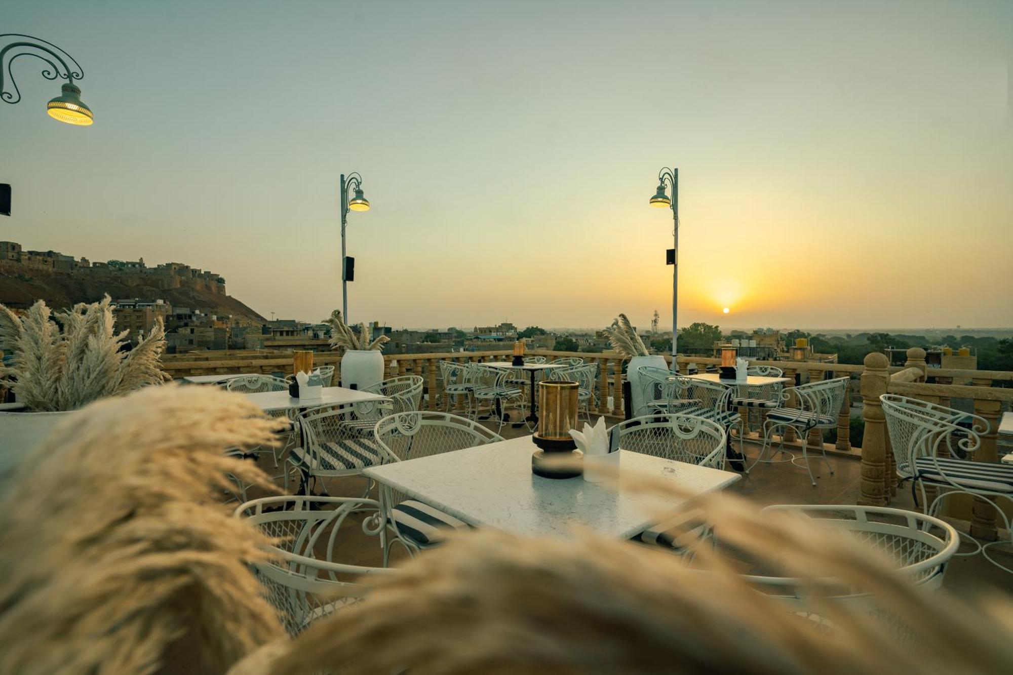 Fateh Villa A Luxury Boutique Hotel ไจซัลเมอร์ ภายนอก รูปภาพ