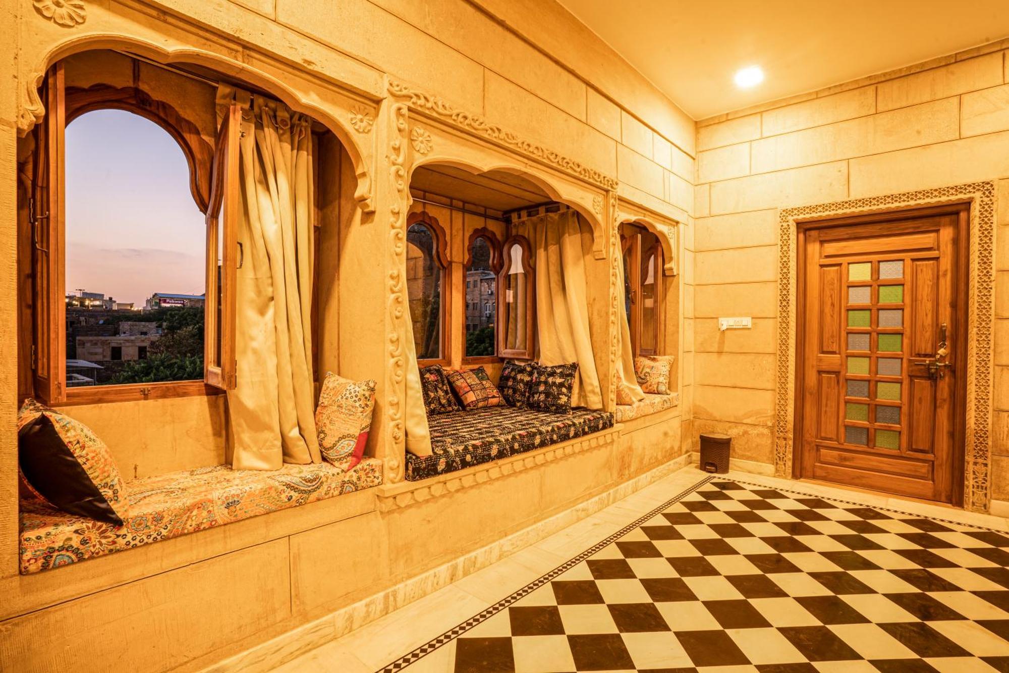 Fateh Villa A Luxury Boutique Hotel ไจซัลเมอร์ ภายนอก รูปภาพ